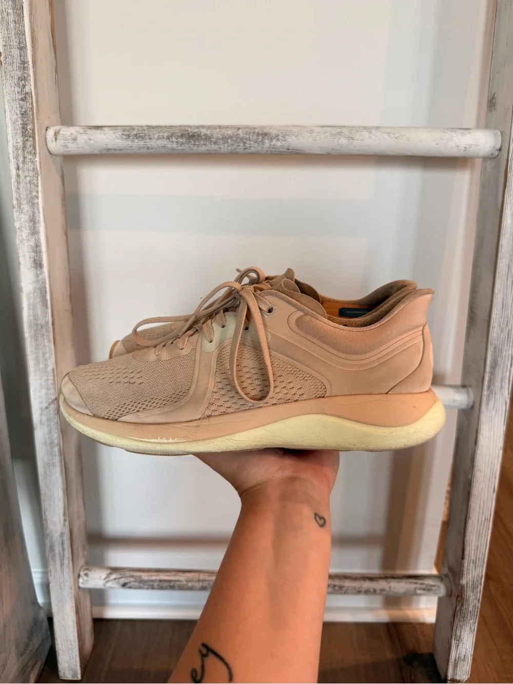 Lululemon Women's Chargefeel Athletic Shoes Sneakers Pink Size 9.5 Fair See Pics